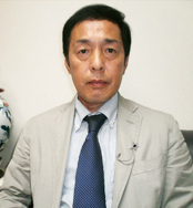 代表　山頭勝治